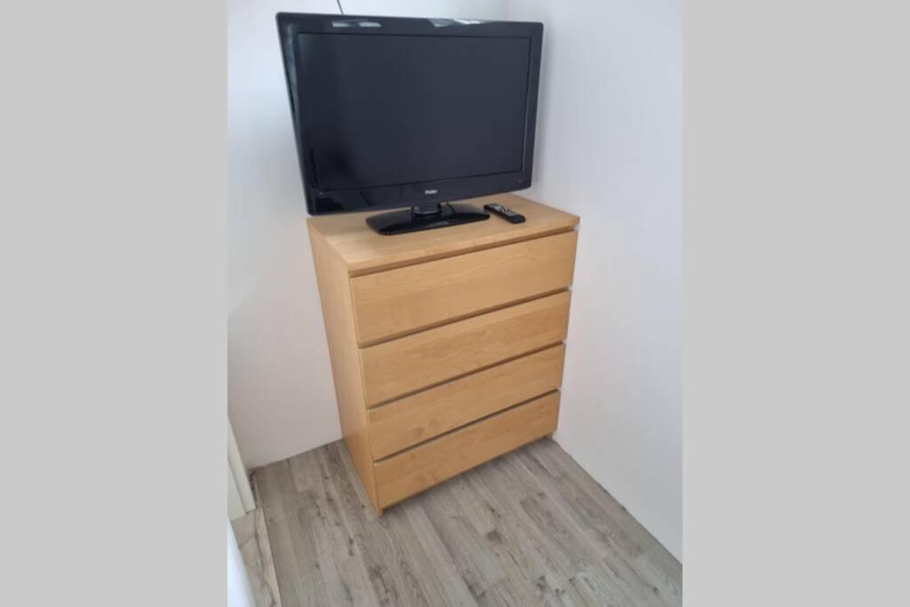 Ferienwohnung/Monteurwohnung Alte Garage Ahnatal Ngoại thất bức ảnh